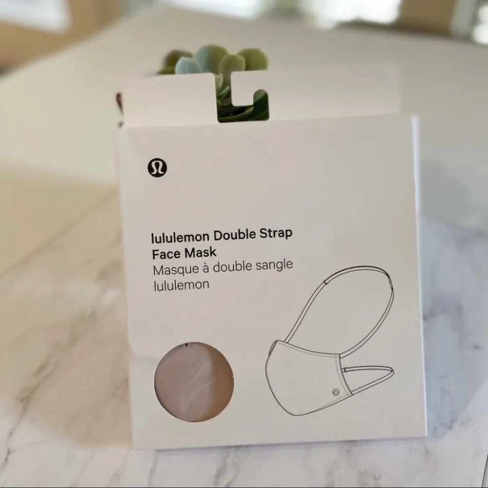 Lululemon Double Strap Face Mask - Misty Pink‎
